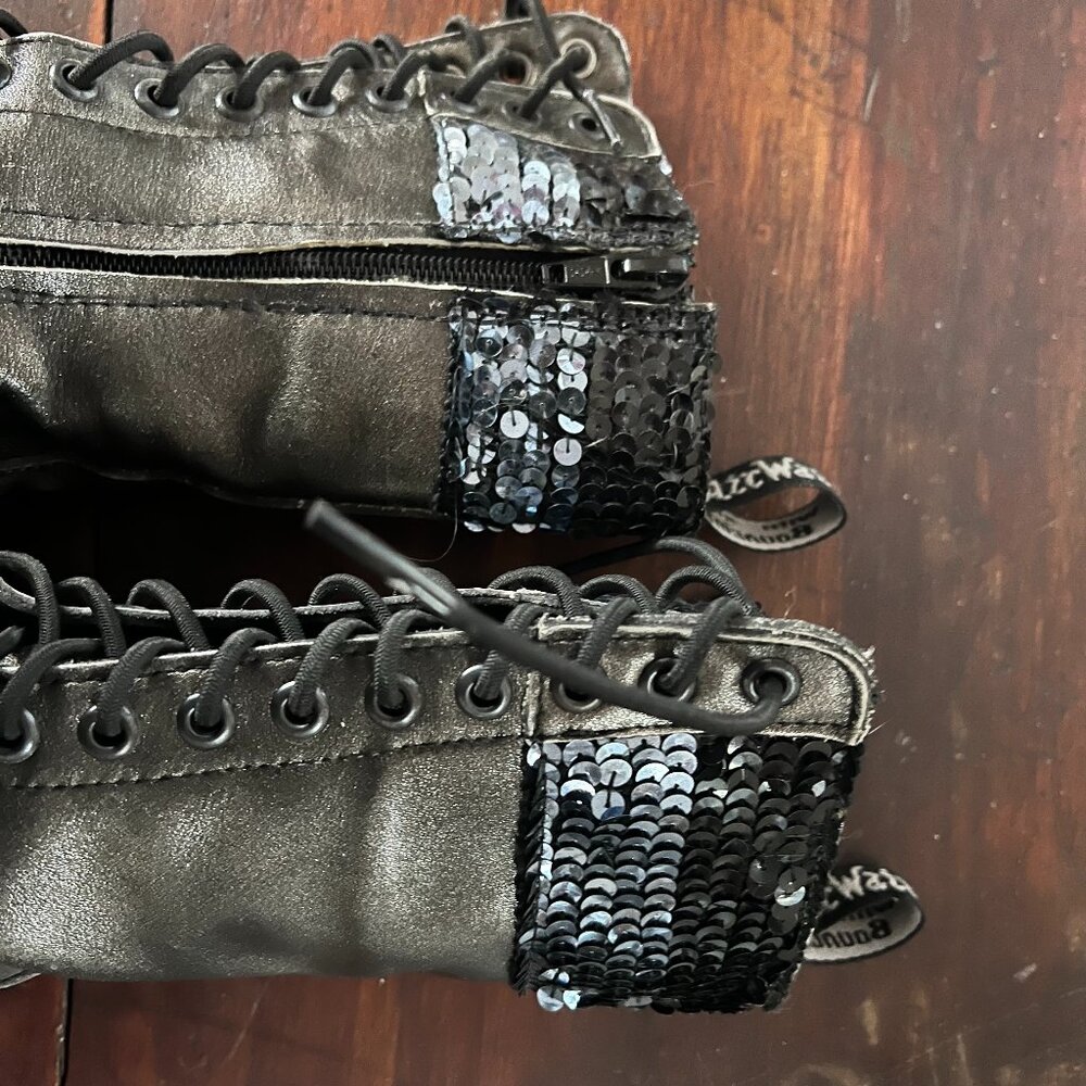 Rare Dr. Martens 14-Eye Boots – Black & Silver Sequin Detail - Picture 6 of 8